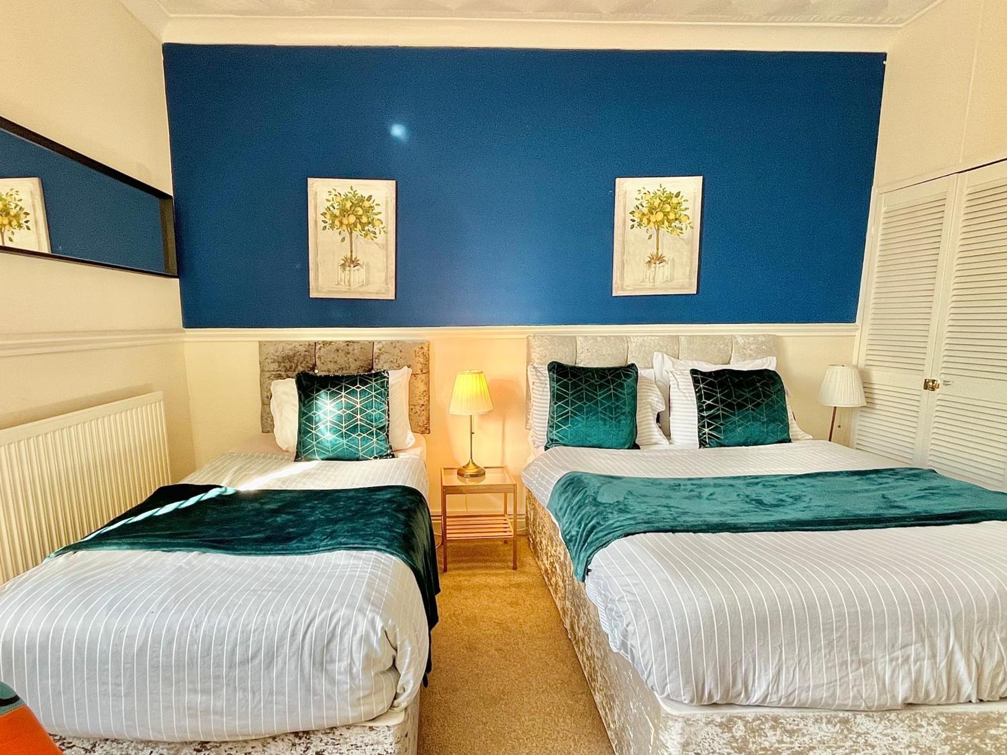 Summer Lane House-3 Bedrooms-Close To M1-Longer Stay-Free Parking バーンズリー エクステリア 写真