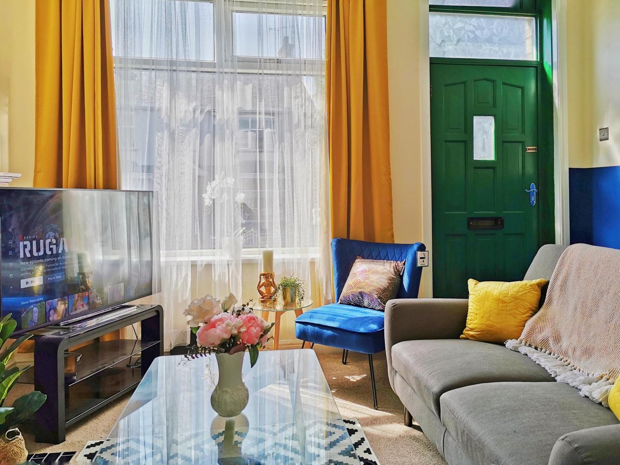 Summer Lane House-3 Bedrooms-Close To M1-Longer Stay-Free Parking バーンズリー エクステリア 写真