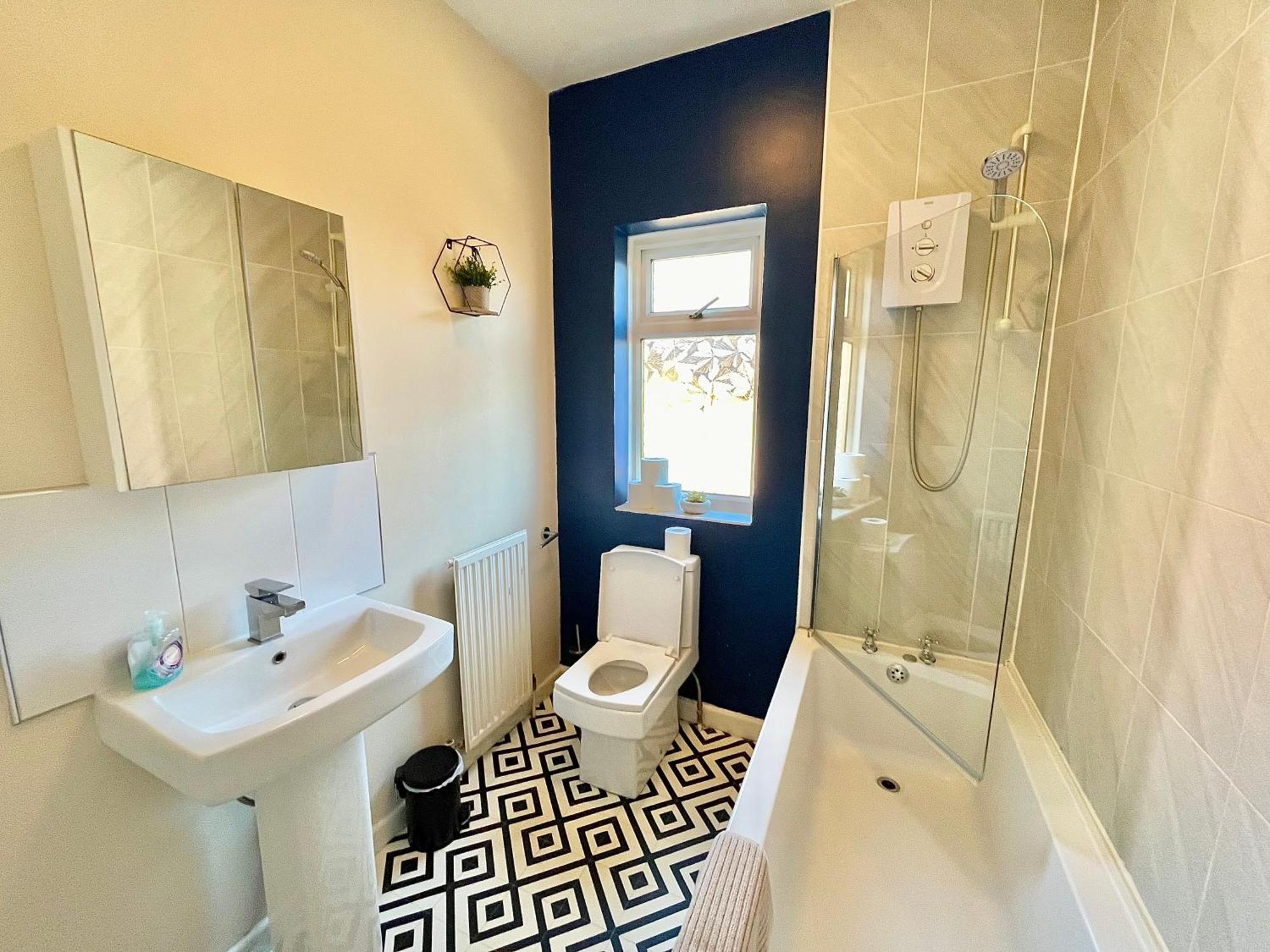Summer Lane House-3 Bedrooms-Close To M1-Longer Stay-Free Parking バーンズリー エクステリア 写真